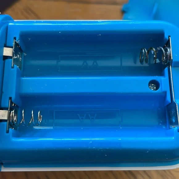 Philips Fabric Shaver for Removing Fabric Pills - Picture 3 of 4